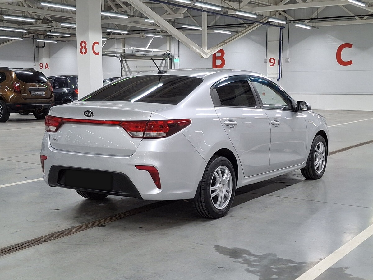 Купить Kia Rio с пробегом. Фото: #4
