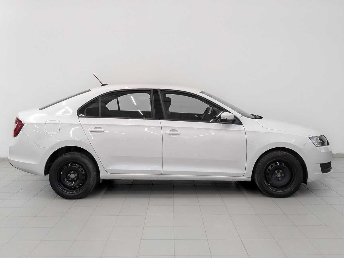 Купить Skoda Rapid с пробегом. Фото: #3