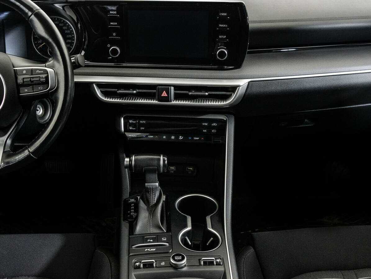 Купить Kia K5 с пробегом. Фото: #10