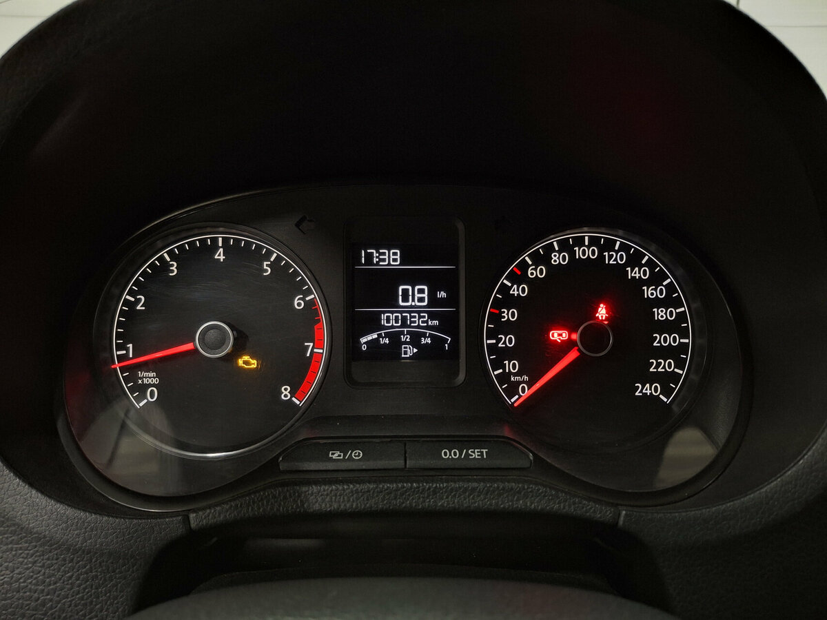 Купить Volkswagen Polo с пробегом. Фото: #12