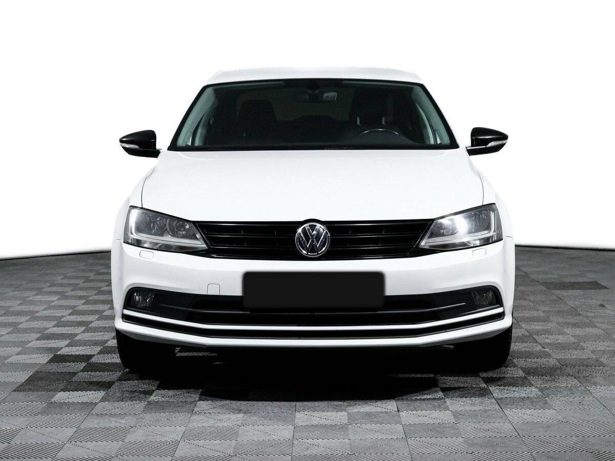 Купить Volkswagen Jetta с пробегом. Фото: #1