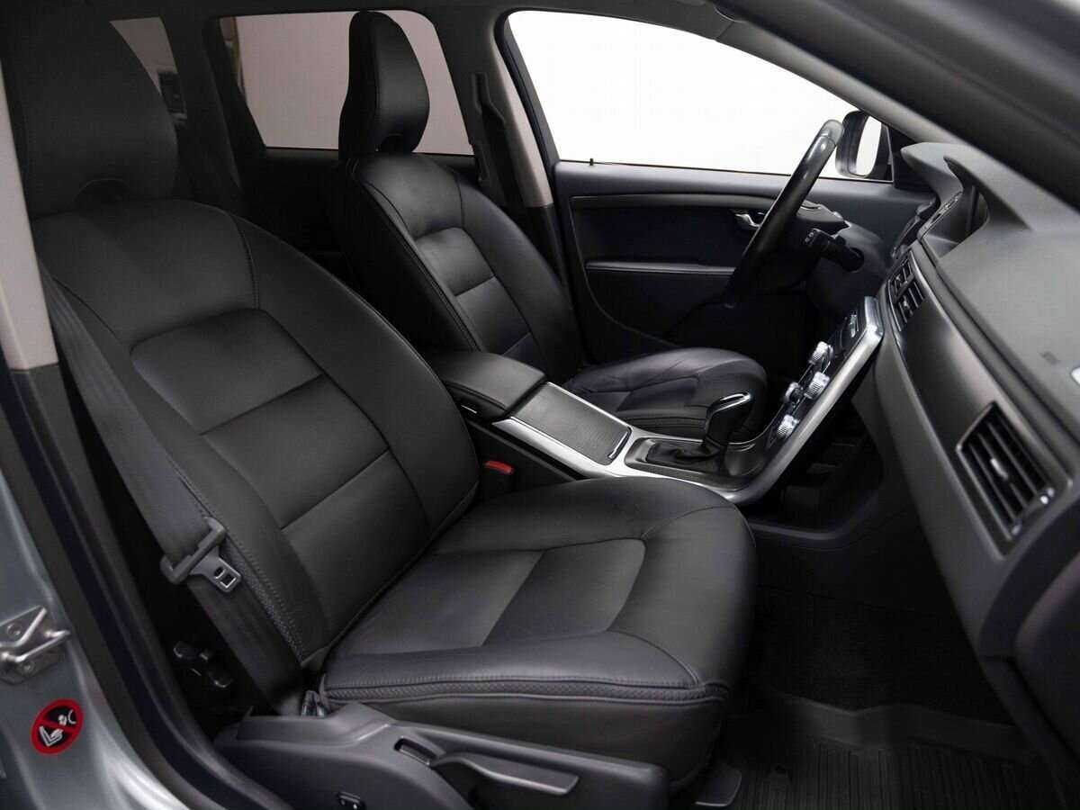 Купить Volvo XC70 с пробегом. Фото: #8