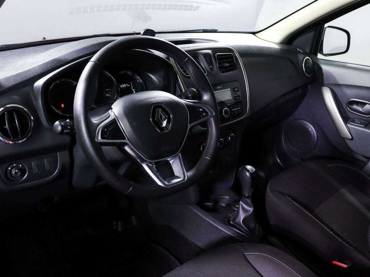 Купить Renault Sandero с пробегом. Фото: #11