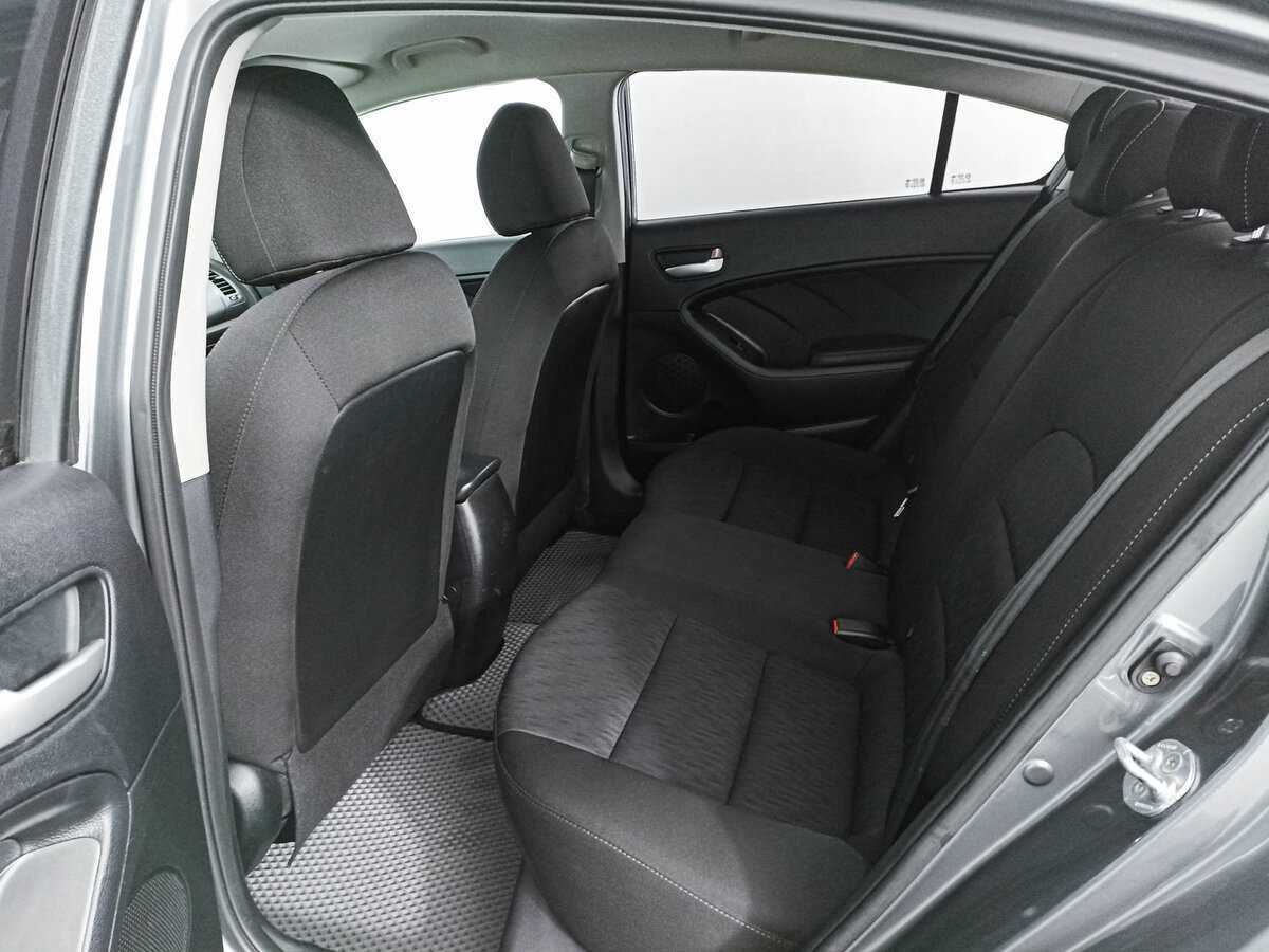 Купить Kia Cerato с пробегом. Фото: #9