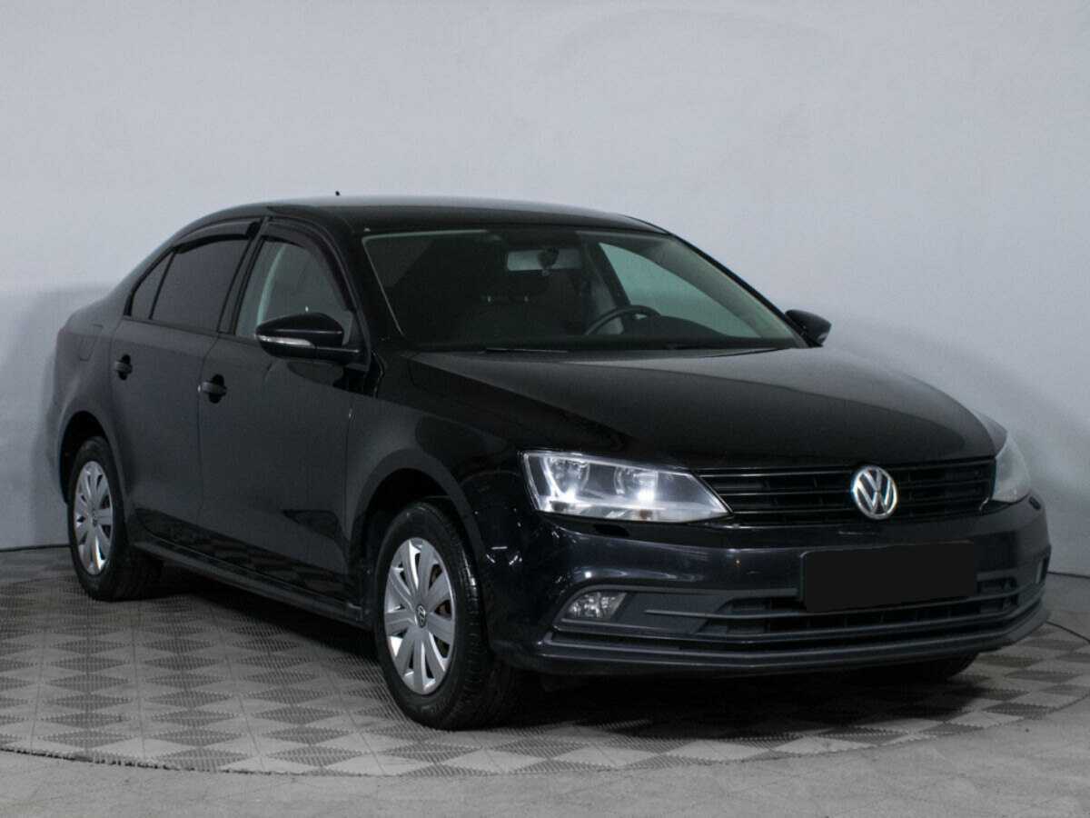 Купить Volkswagen Jetta с пробегом. Фото: #2