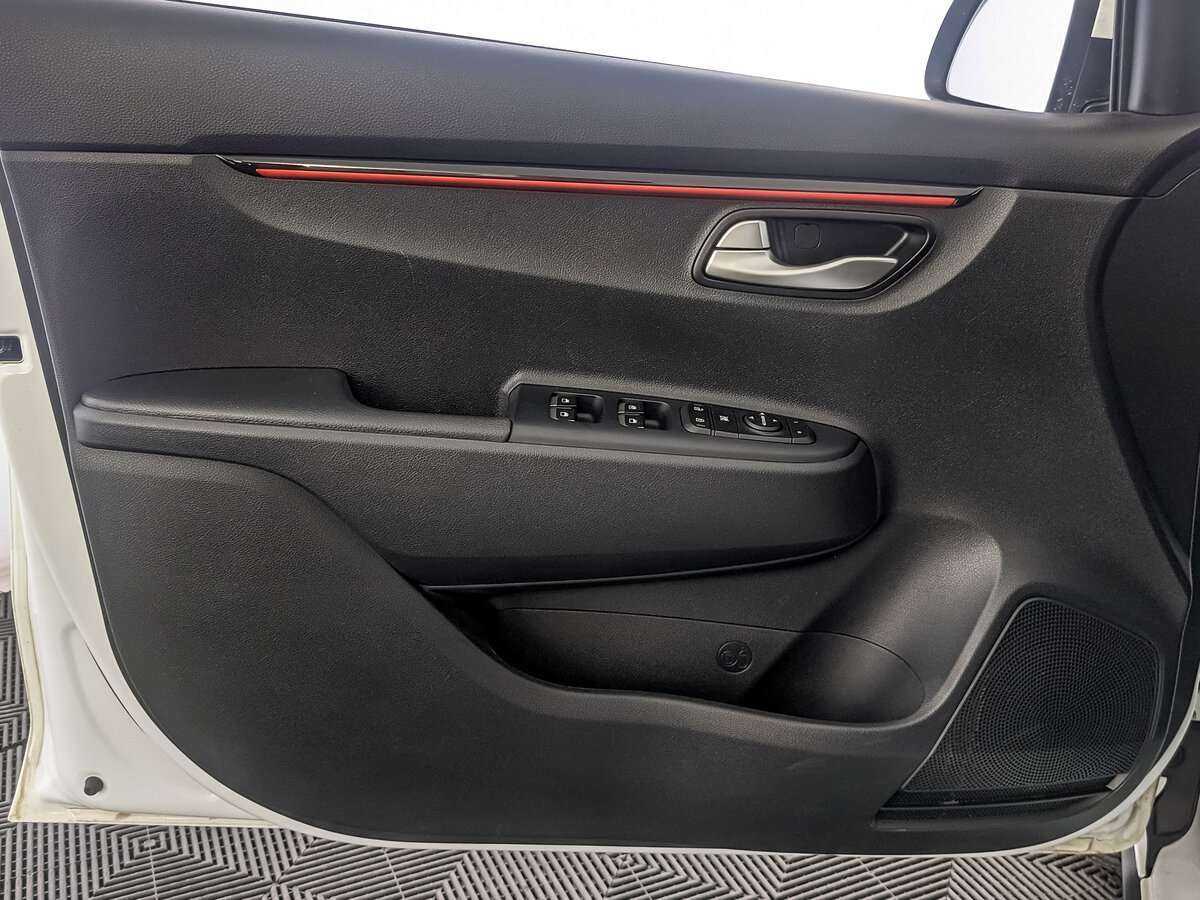 Купить Kia Rio с пробегом. Фото: #14