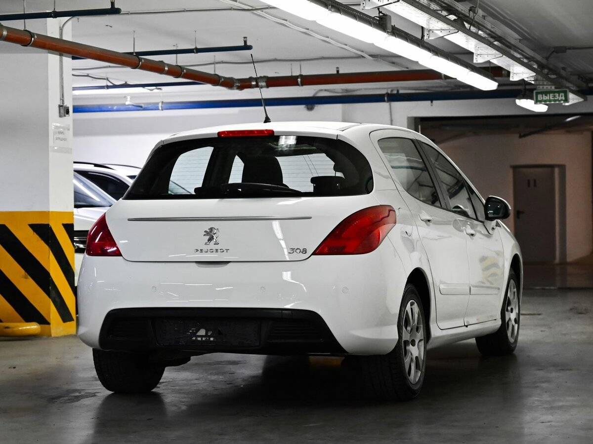 Купить Peugeot 308 с пробегом. Фото: #3