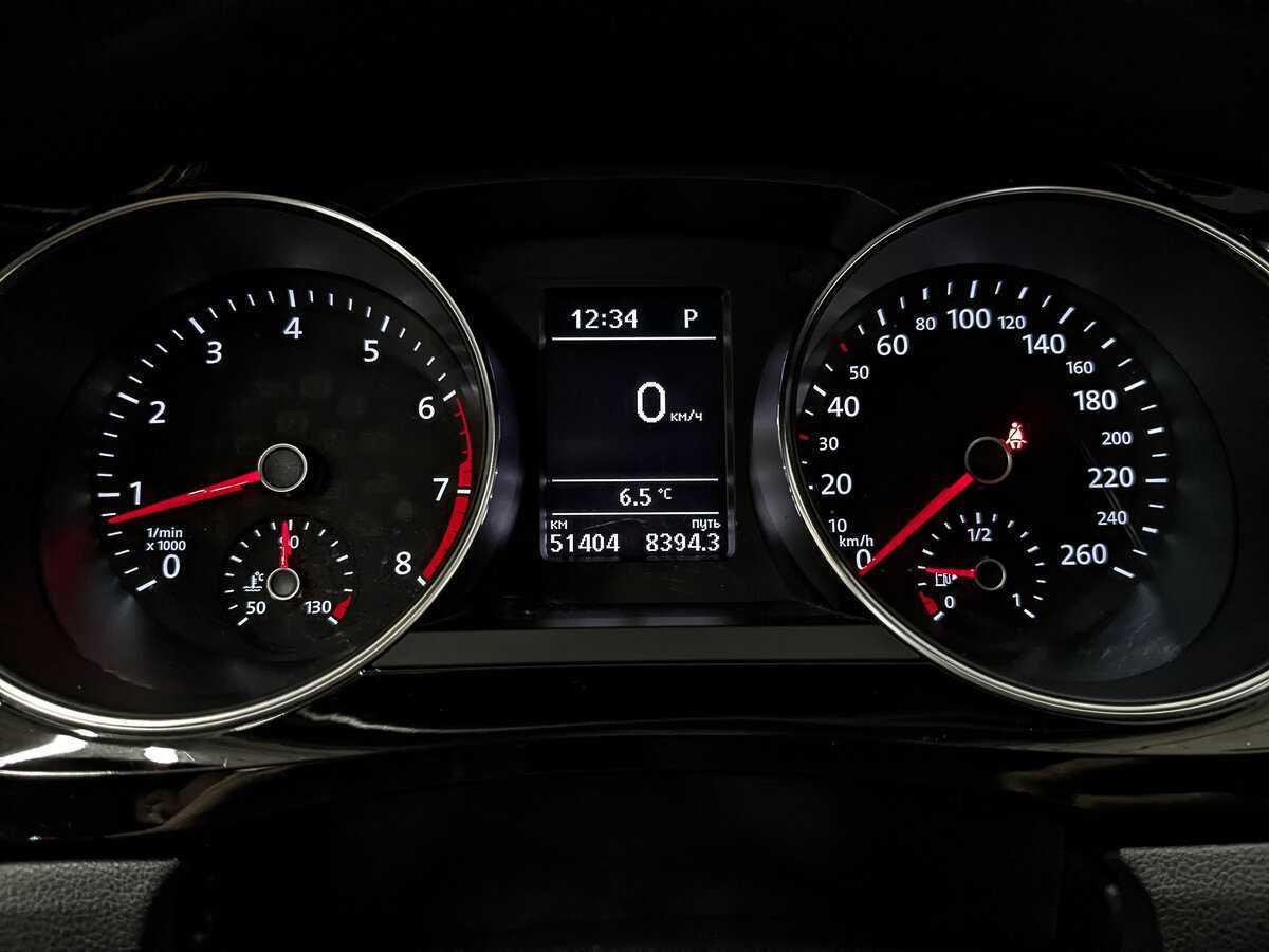 Купить Volkswagen Jetta с пробегом. Фото: #15