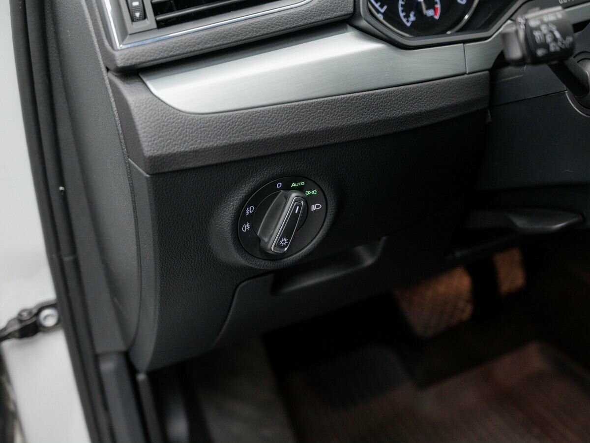 Купить Skoda Superb с пробегом. Фото: #18