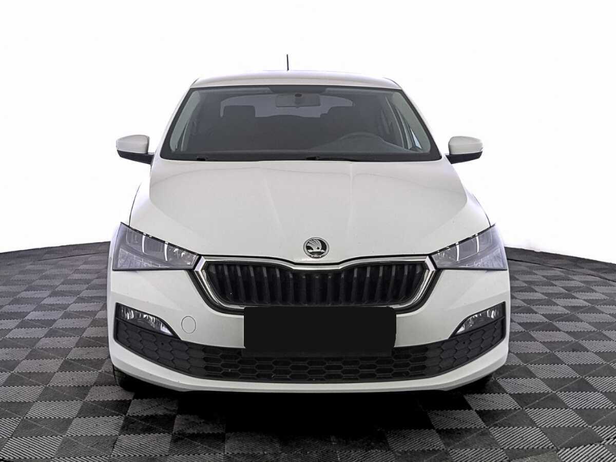 Купить Skoda Rapid с пробегом. Фото: #1