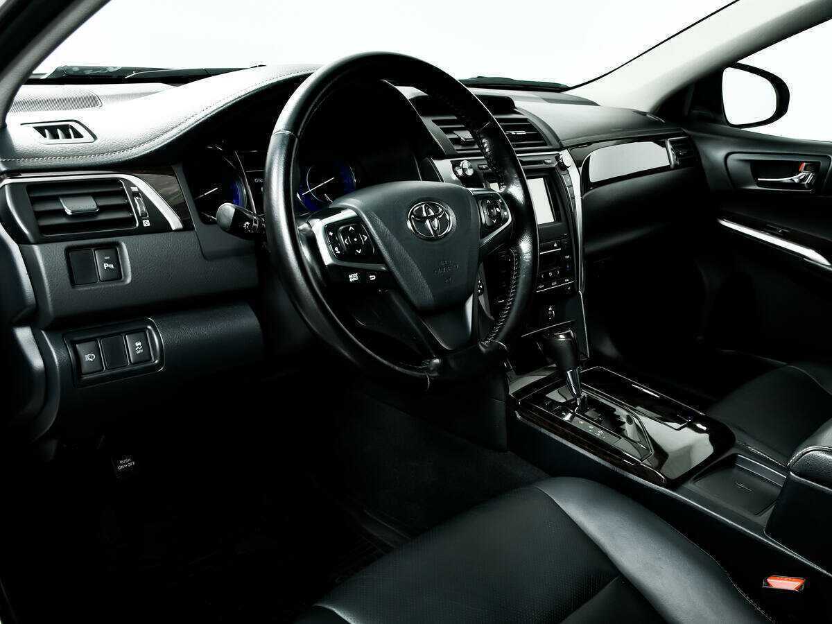 Купить Toyota Camry с пробегом. Фото: #12