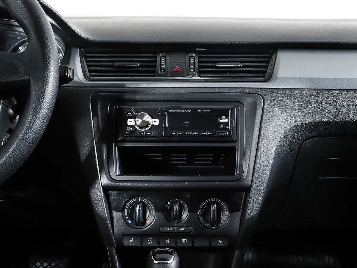 Купить Skoda Rapid с пробегом. Фото: #11