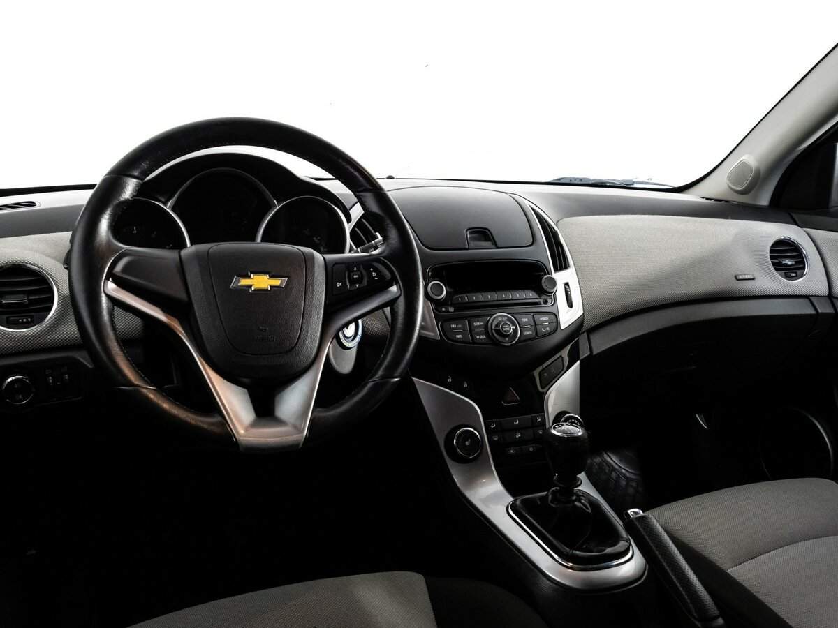 Купить Chevrolet Cruze с пробегом. Фото: #8