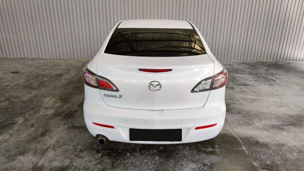 Купить Mazda 3 с пробегом. Фото: #5