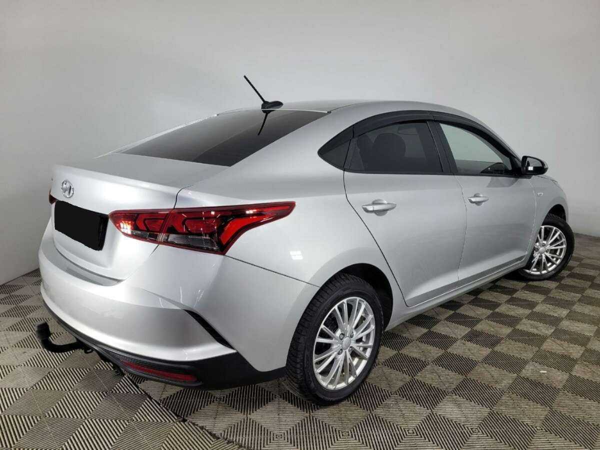 Купить Hyundai Solaris с пробегом. Фото: #5