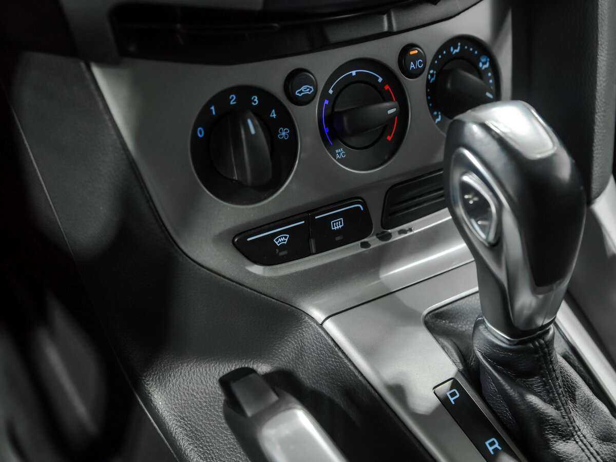 Купить Ford Focus с пробегом. Фото: #10