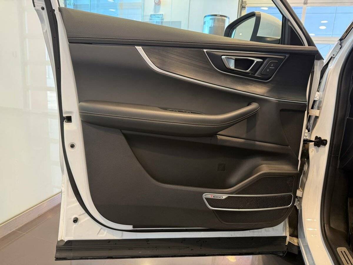 Купить Chery Tiggo 8 с пробегом. Фото: #10