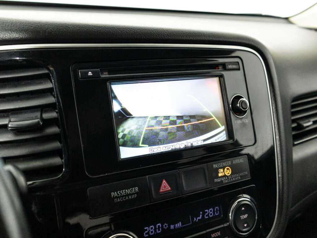 Купить Mitsubishi Outlander с пробегом. Фото: #17