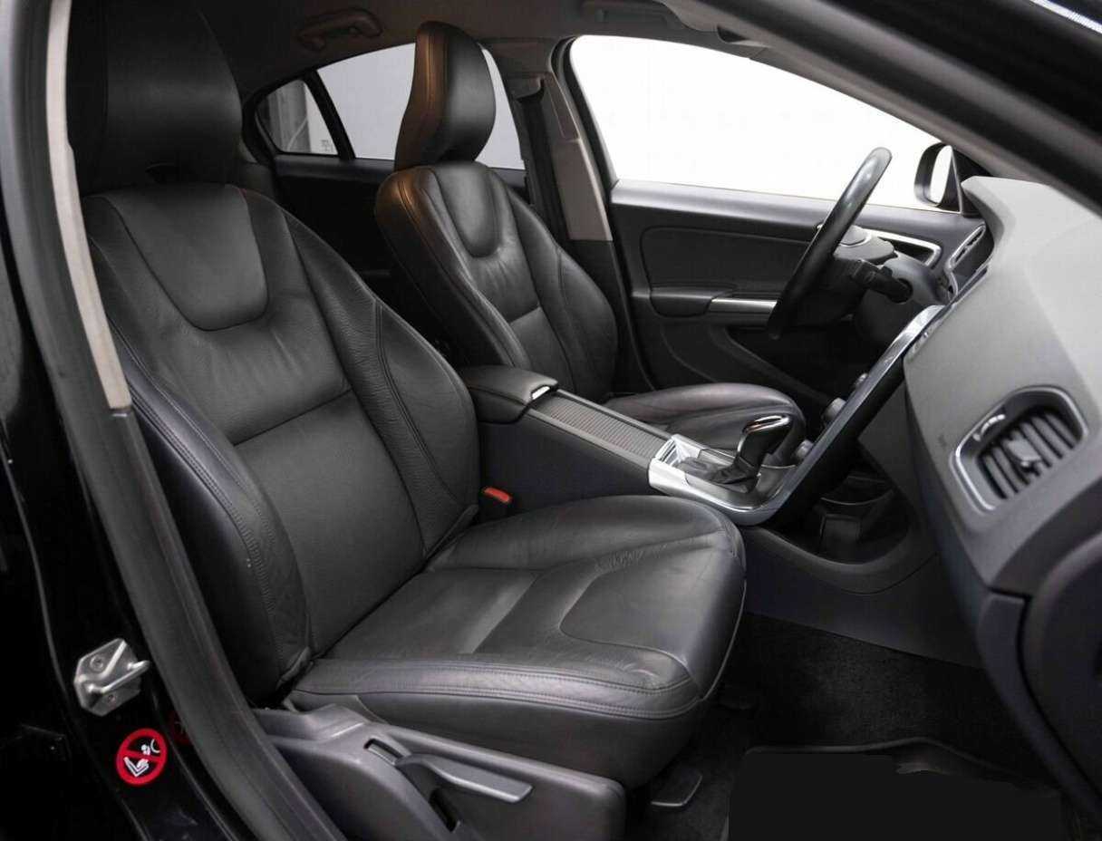 Купить Volvo S60 с пробегом. Фото: #14