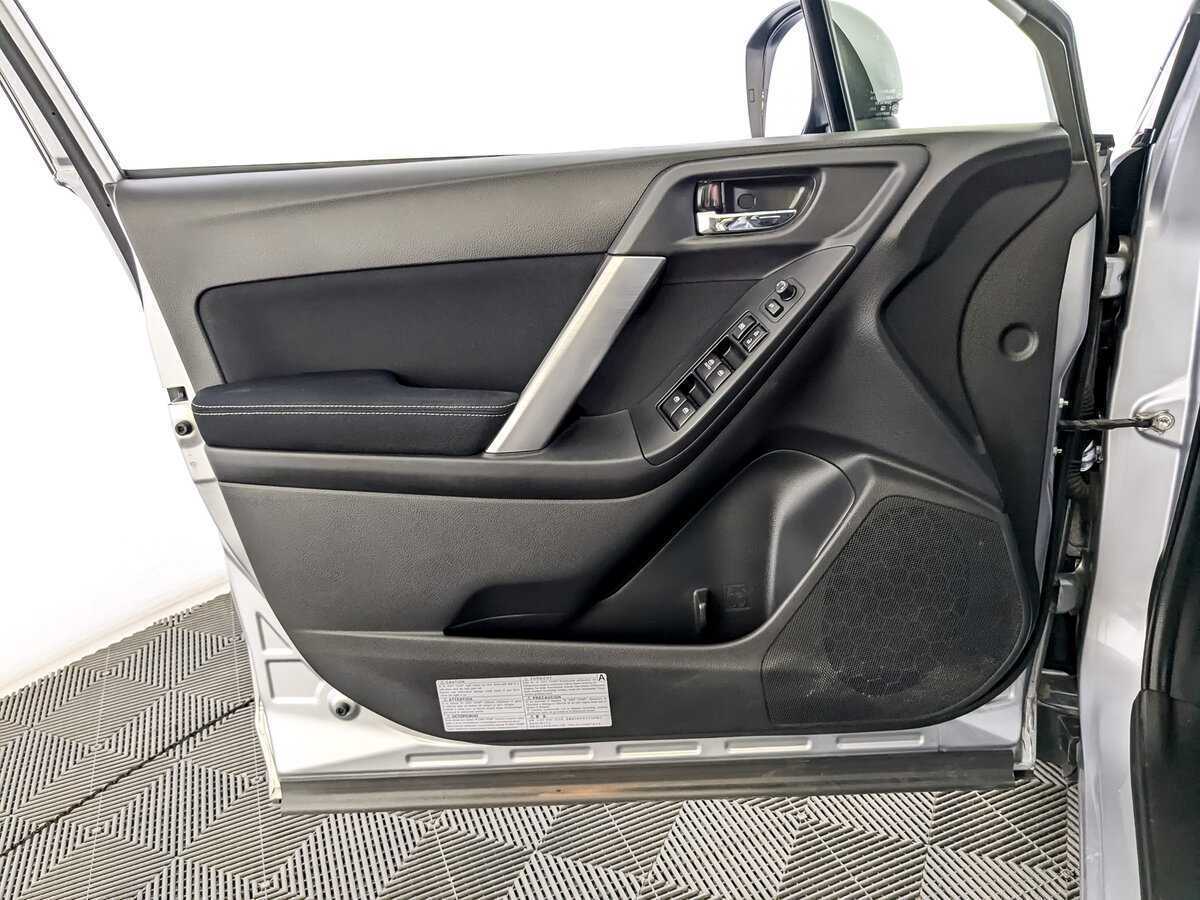 Купить Subaru Forester с пробегом. Фото: #14