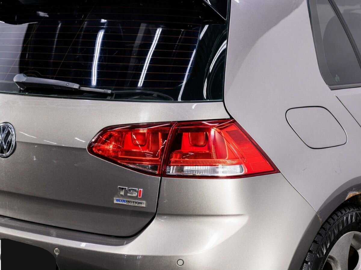 Купить Volkswagen Golf с пробегом. Фото: #23