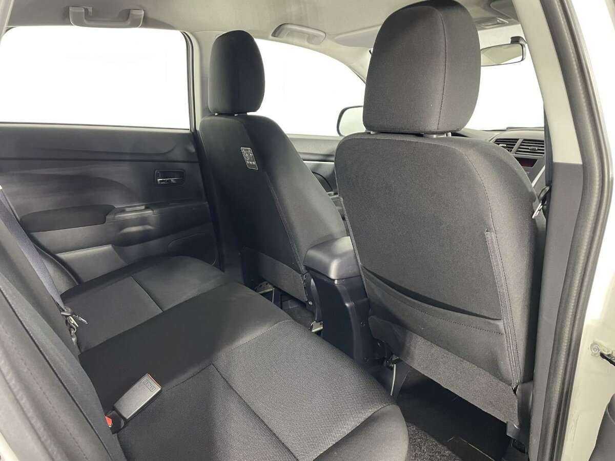 Купить Mitsubishi ASX с пробегом. Фото: #15