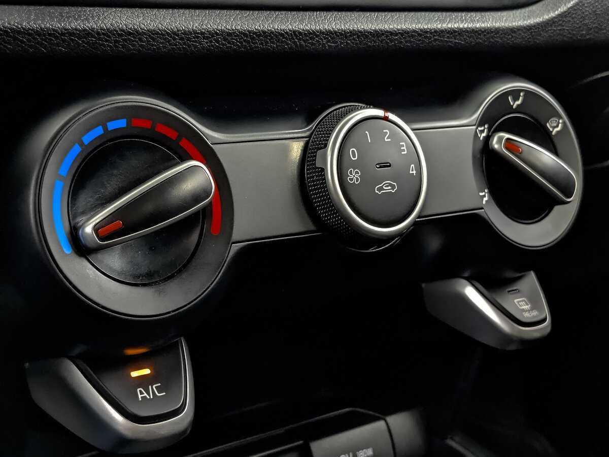 Купить Kia Rio с пробегом. Фото: #15