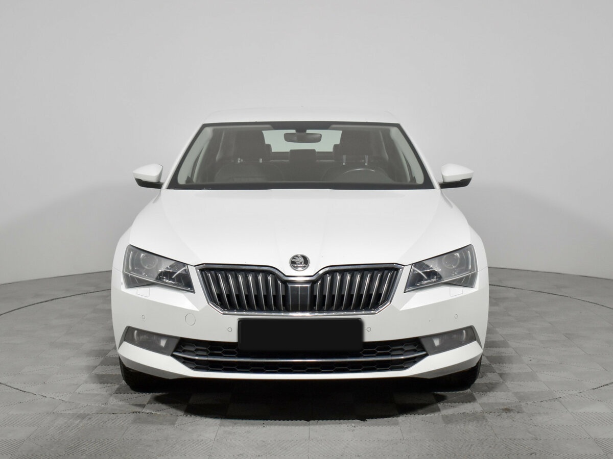 Купить Skoda Superb с пробегом. Фото: #1