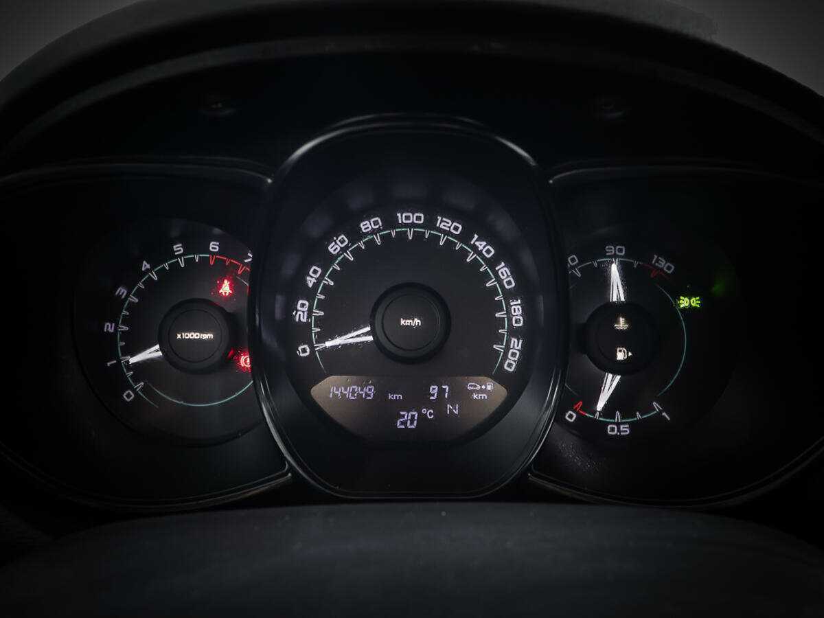 Купить Lada (ВАЗ) Vesta с пробегом. Фото: #12