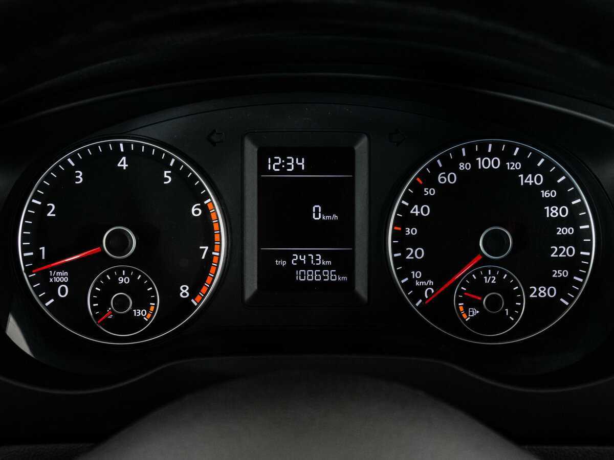 Купить Volkswagen Jetta с пробегом. Фото: #15