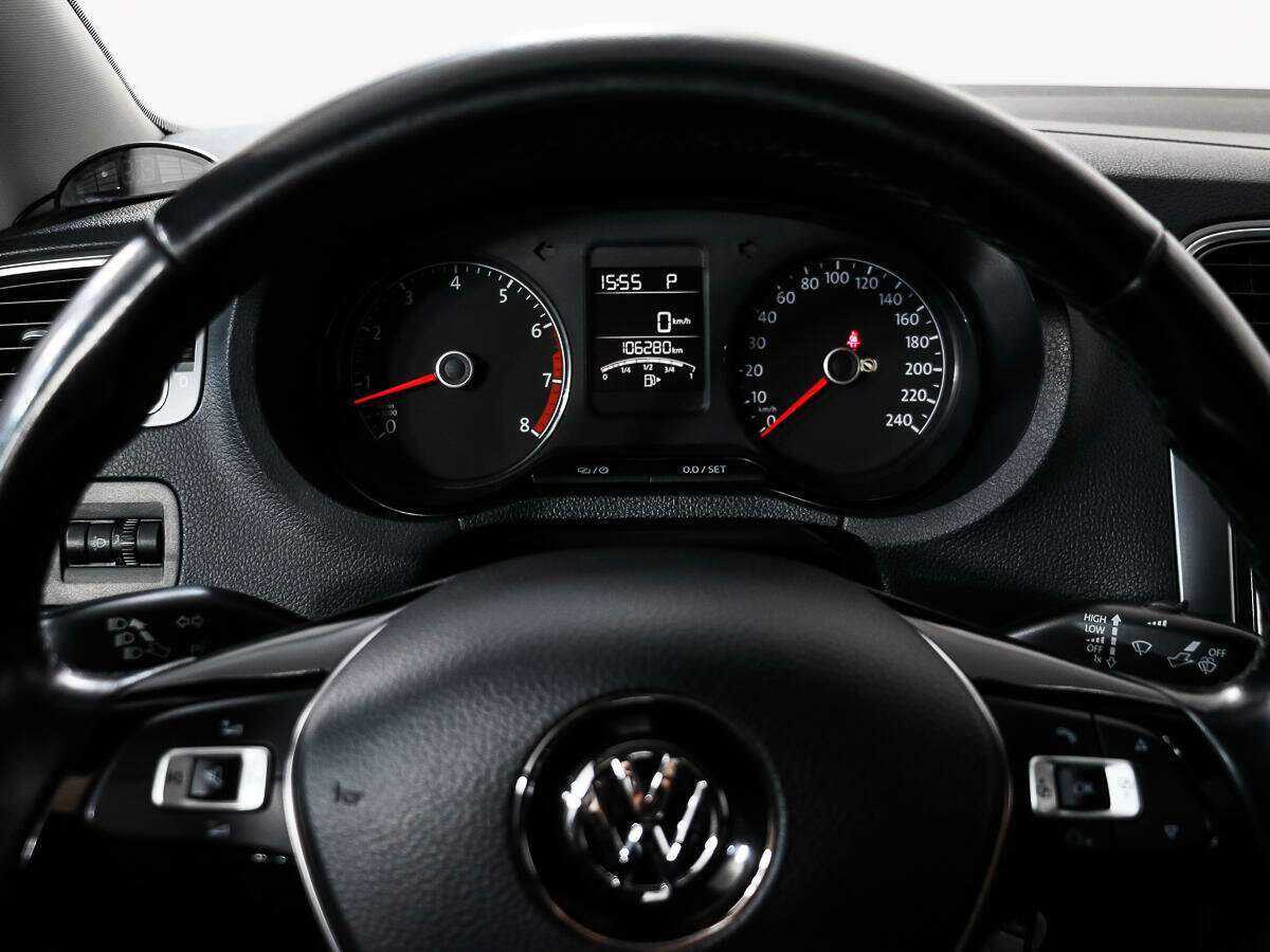 Купить Volkswagen Polo с пробегом. Фото: #15