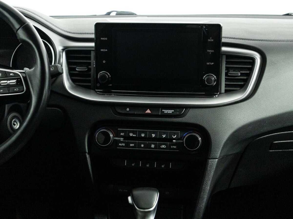 Купить Kia Ceed с пробегом. Фото: #13