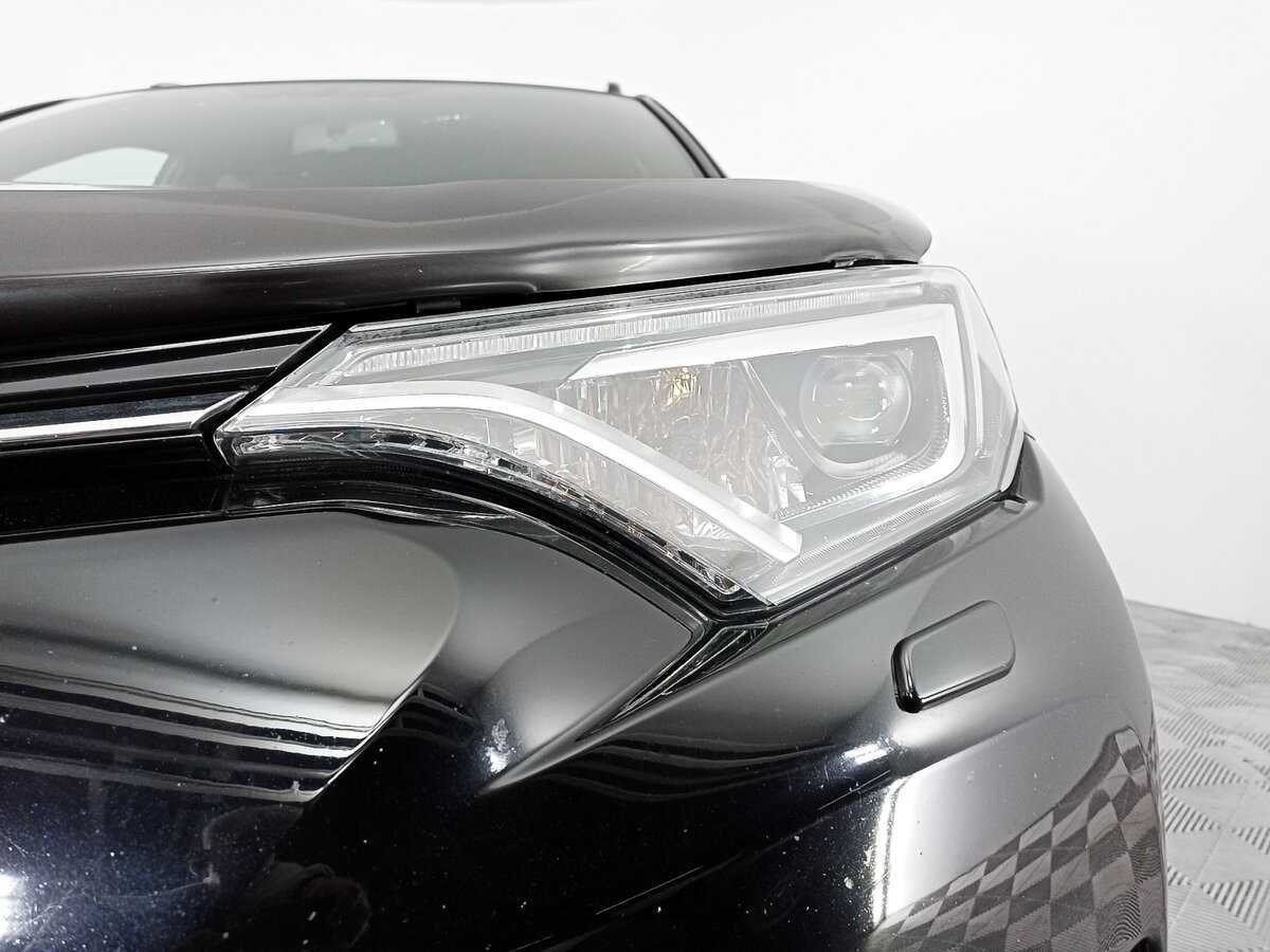 Купить Toyota RAV4 с пробегом. Фото: #13