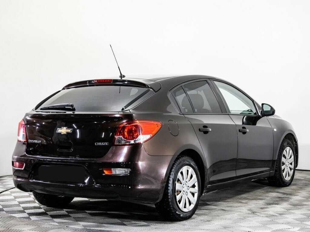 Купить Chevrolet Cruze с пробегом. Фото: #3