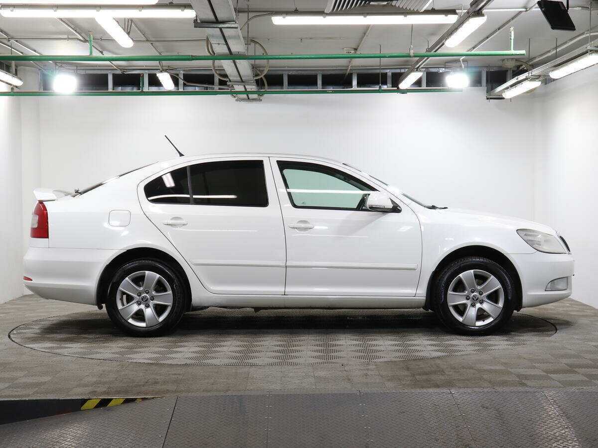 Купить Skoda Octavia с пробегом. Фото: #3
