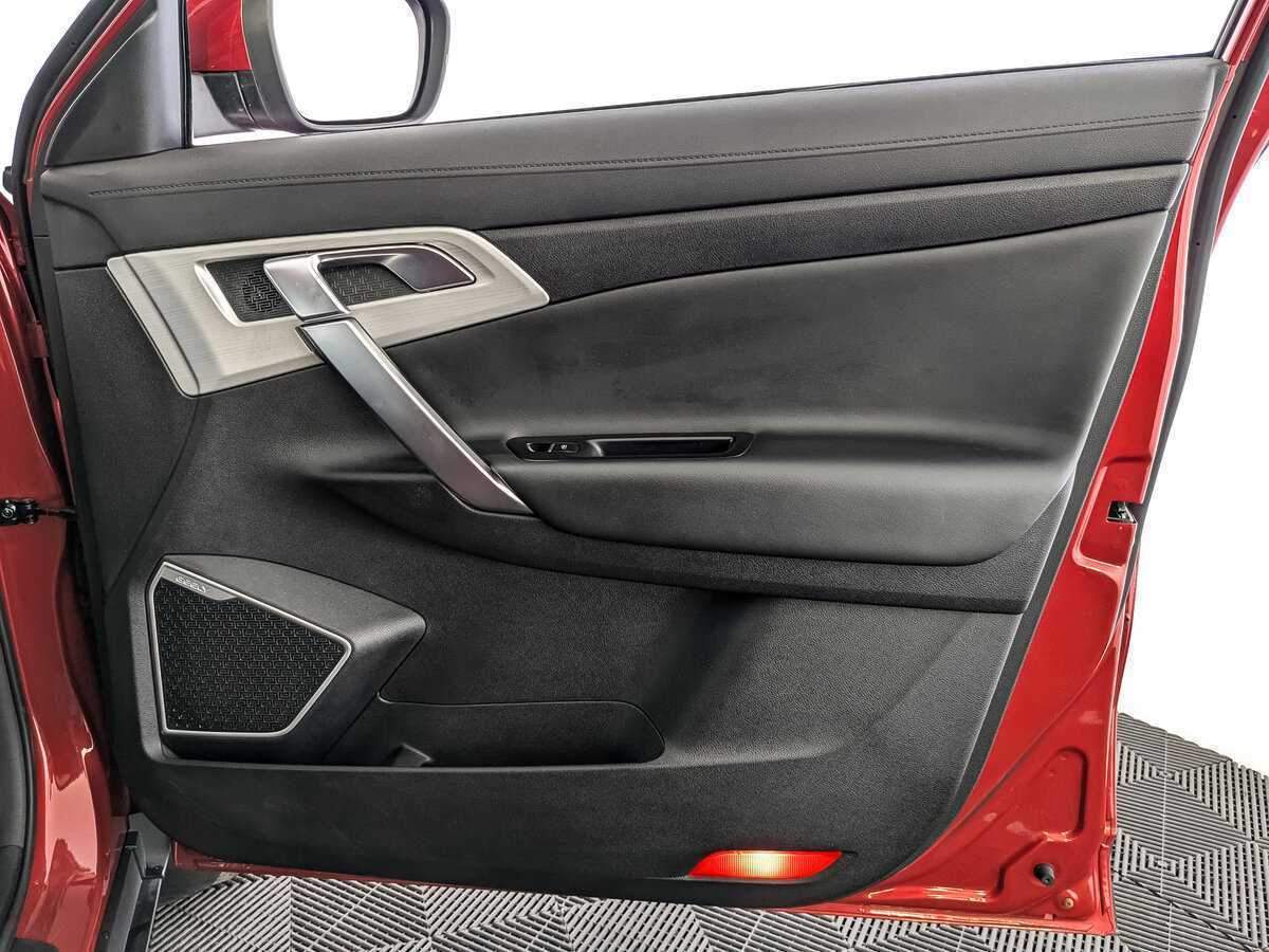 Купить Geely Atlas с пробегом. Фото: #20