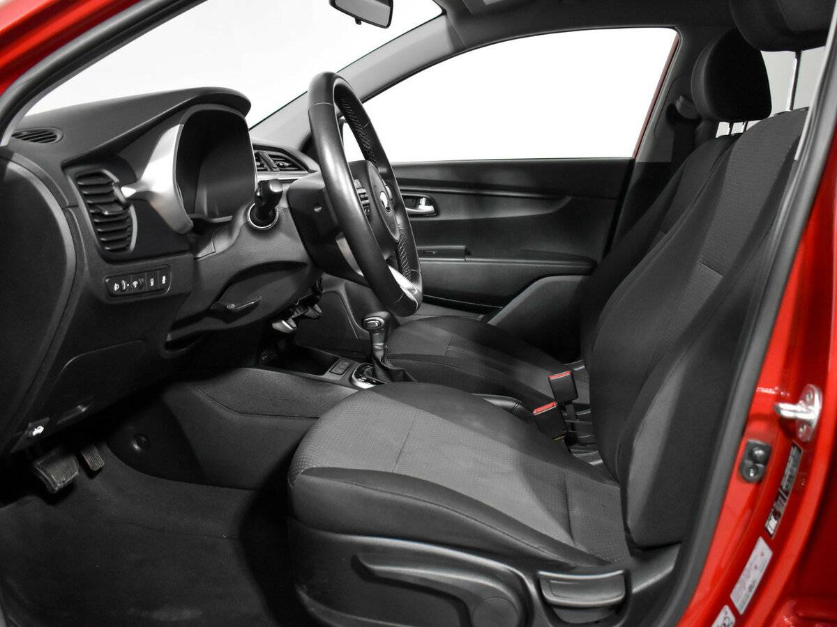 Купить Kia Rio с пробегом. Фото: #9