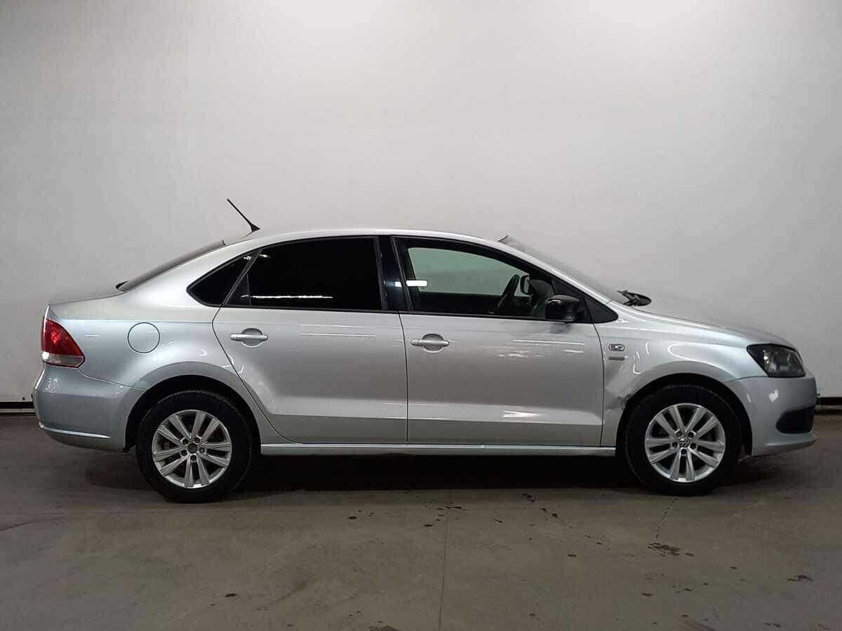 Купить Volkswagen Polo с пробегом. Фото: #3