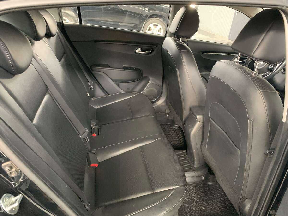 Купить Kia Rio с пробегом. Фото: #11