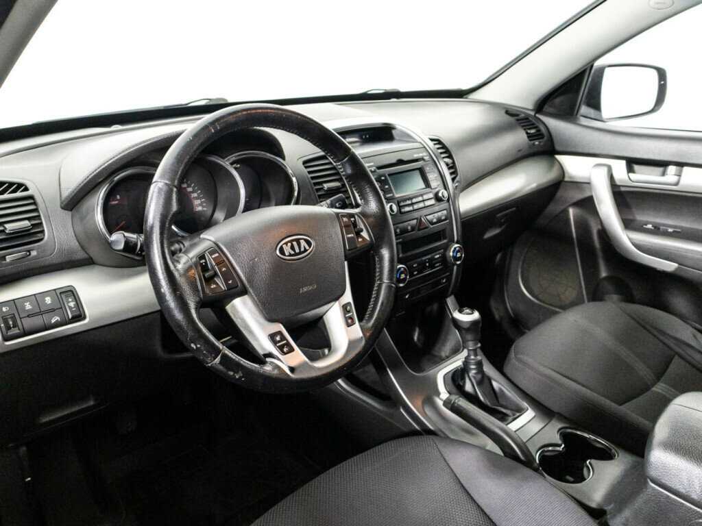 Купить Kia Sorento с пробегом. Фото: #10