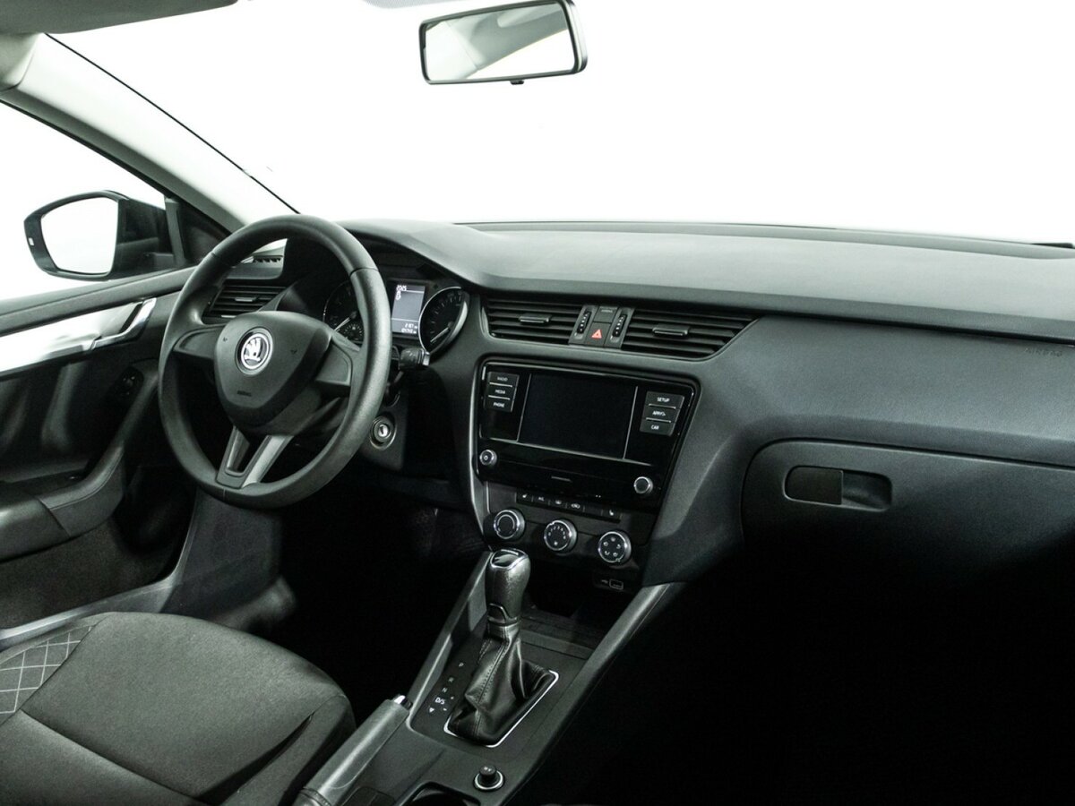 Купить Skoda Octavia с пробегом. Фото: #8