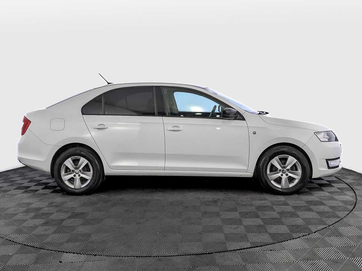 Купить Skoda Rapid с пробегом. Фото: #3