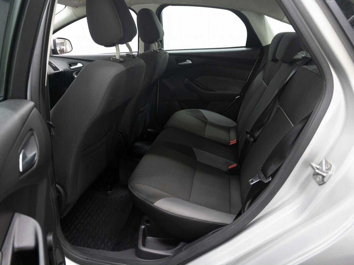 Купить Ford Focus с пробегом. Фото: #10