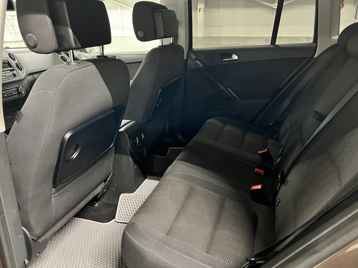 Купить Volkswagen Tiguan с пробегом. Фото: #11