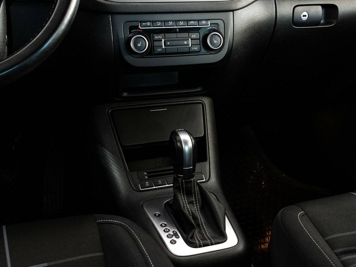 Купить Volkswagen Tiguan с пробегом. Фото: #10
