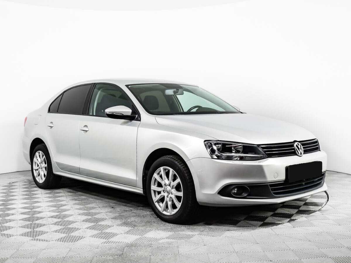 Купить Volkswagen Jetta с пробегом. Фото: #2