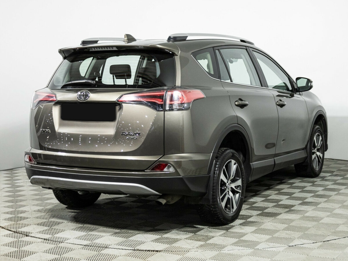 Купить Toyota RAV4 с пробегом. Фото: #4