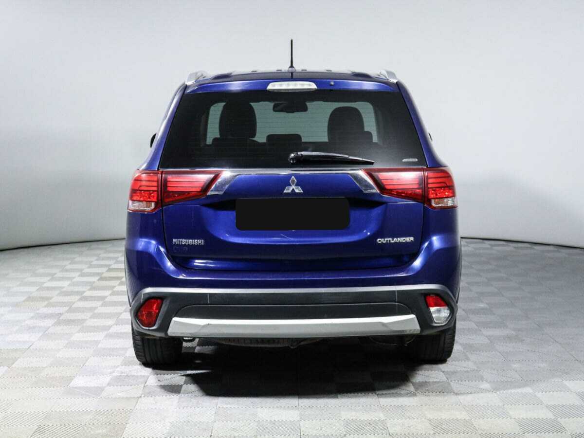 Купить Mitsubishi Outlander с пробегом. Фото: #4