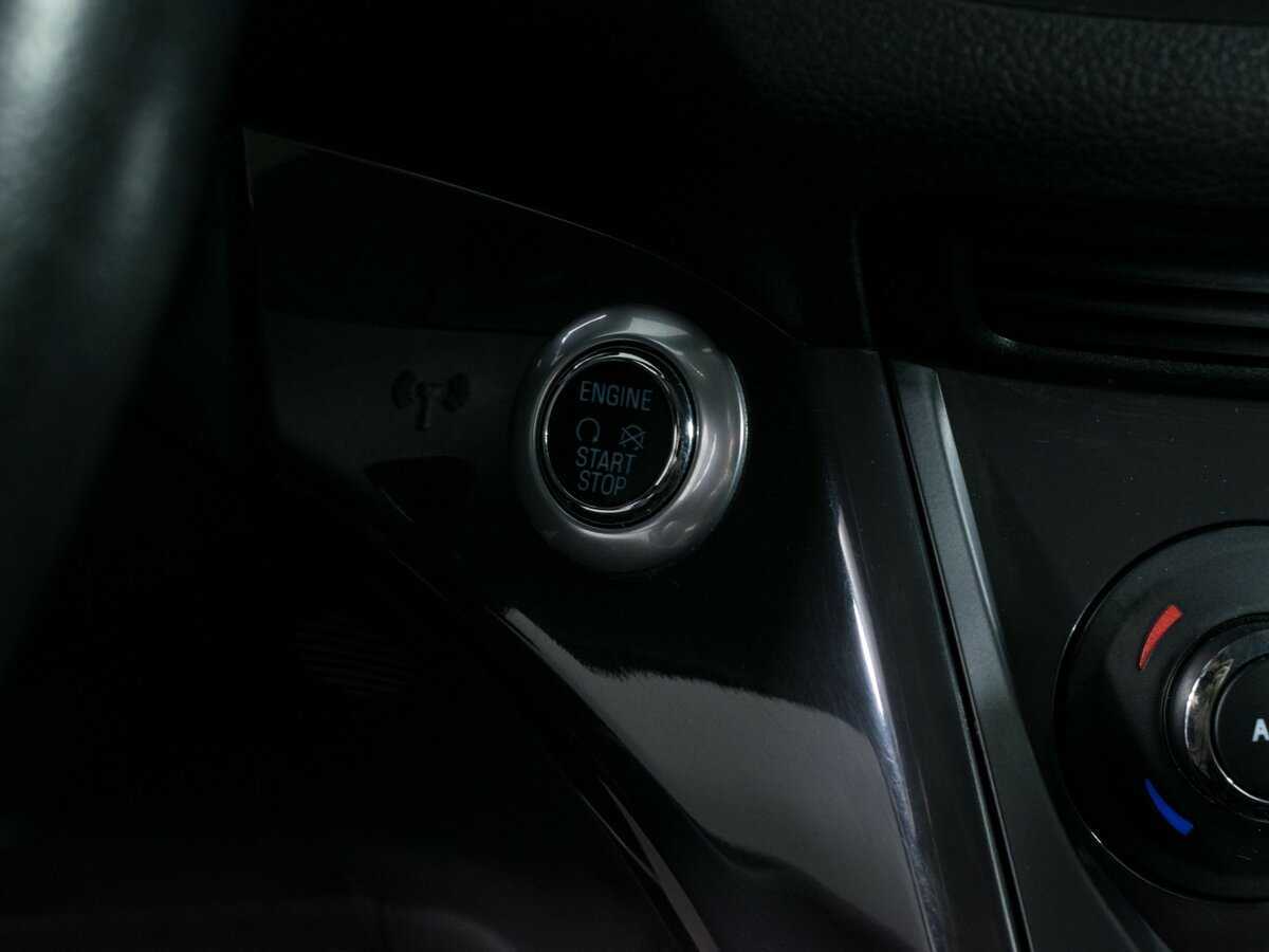 Купить Ford Kuga с пробегом. Фото: #10