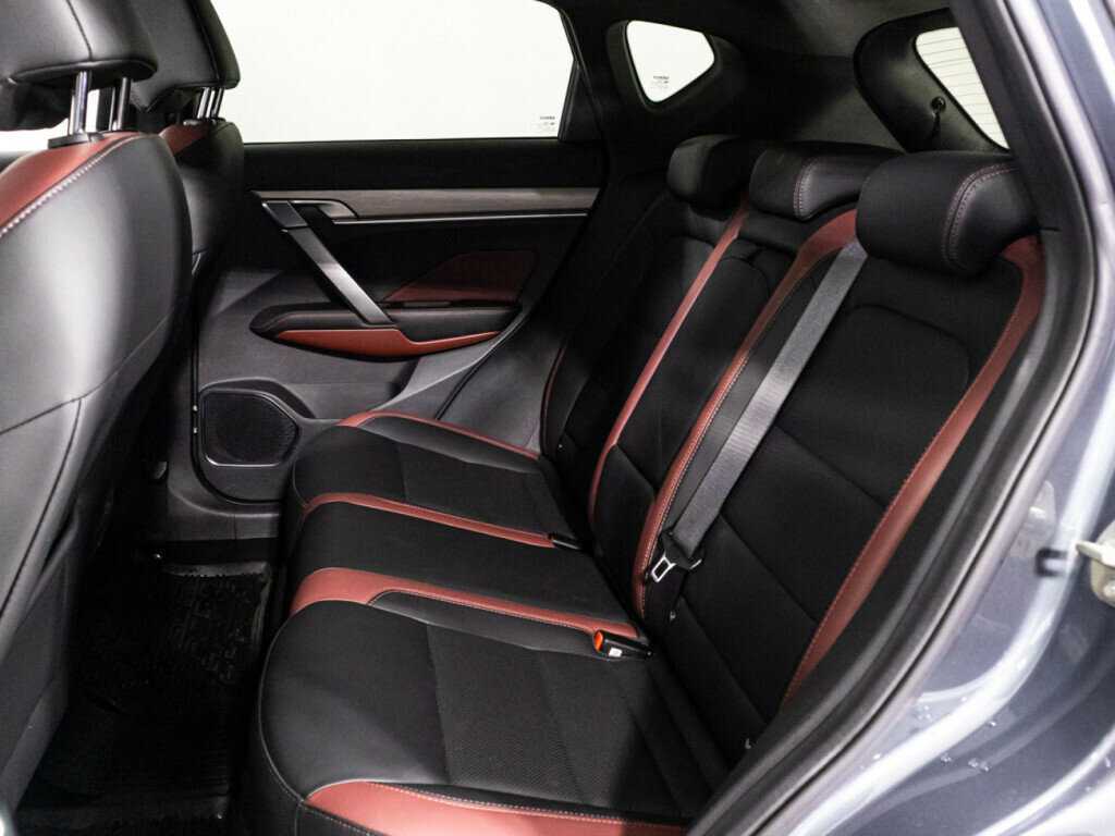 Купить Geely Coolray с пробегом. Фото: #9